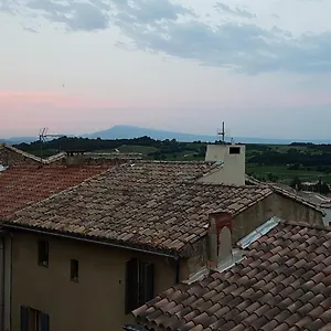 Maison d'hôtes Les Volets Rouges